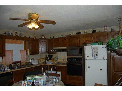 11 Ralco Way, Cumberland, RI 02864 - photo 4