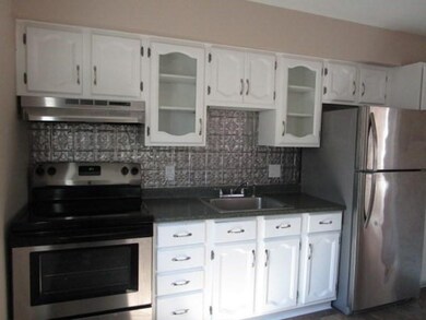 66A Prospect St unit A, Amesbury, MA 01913 - photo 4