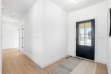 810 Yorkshire St, North Liberty, IA 52317 - photo 3