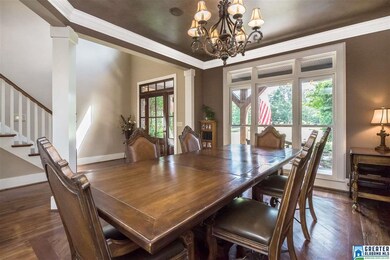 SPACIOUS WITH ELEGANT LIGHTING - PERFECT FOR ENTER