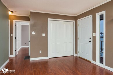 841 W 73rd Ave Anchorage AK-large-016-29