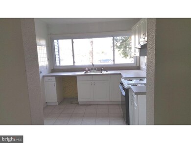 724 Twin Rivers Dr N, East Windsor, NJ 08520 - photo 5