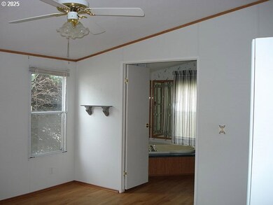 241 Twin Oaks Loop, Winston, OR 97496 - photo 7