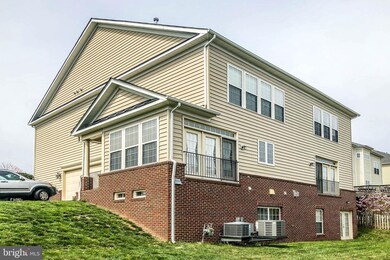 22862 Arbor View Dr, Ashburn, VA 20148 - photo 4