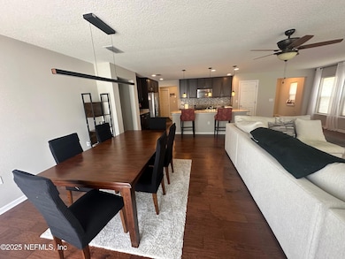 9567 Abby Glen Cir, Jacksonville, FL 32257 - photo 7