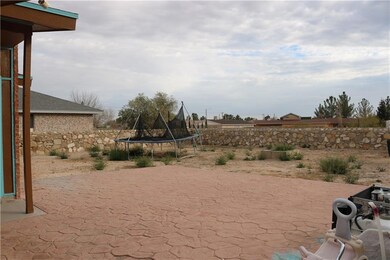 14604 Orchid Dr, Horizon City, TX 79928 - photo 3