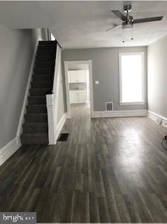 1656 Muhlenberg St, Reading, PA 19606 - photo 3