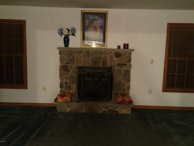 106 Aster Ct, Milford, PA 18337 - photo 3