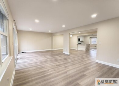 3203 N Oaks Blvd, North Brunswick, NJ 08902 - photo 7