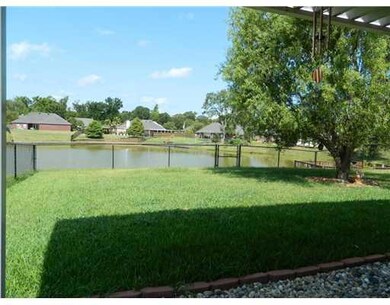 142 Lakeland Dr, Pineville, LA 71360 - photo 2