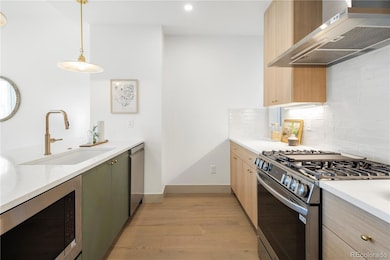 1242 Zenobia St unit 13, Denver, CO 80204 - photo 5