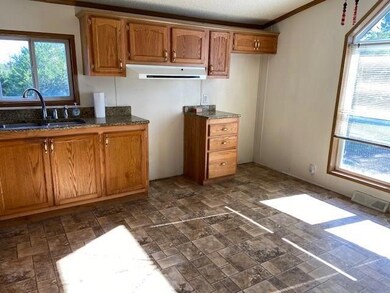 21033 Pratt Rd, Parsons, KS 67357 - photo 5