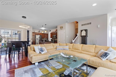 1276 W Crystal Cir unit 202, Canton, MI 48187 - photo 4