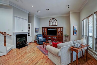 1315 Harold St, Houston, TX 77006 - photo 6