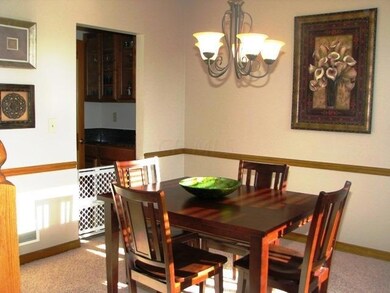 Dining area to the right upon entering