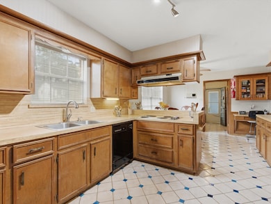 5226 Springton Ln, Spring, TX 77379 - photo 7