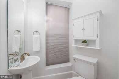 207 R St NW unit 1, Washington, DC 20001 - photo 7