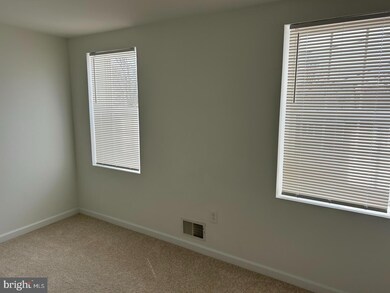 708 Clark St, New Castle, DE 19720 - photo 7