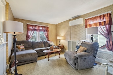 55 Standish St, Worcester, MA 01604 - photo 6