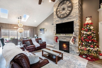 3055 Shyre Cir, Davison, MI 48423 - photo 5