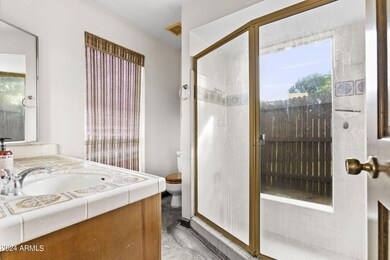 11-web-or-mls-8405-n-via-mia