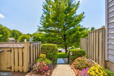 2976 Schubert Dr, Silver Spring, MD 20904 - photo 5