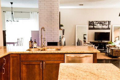 3903 Spring Meadow Dr, Pearland, TX 77584 - photo 5