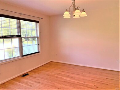 1375 Mohr Cir, Macungie, PA 18062 - photo 6