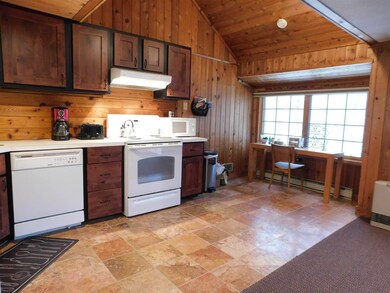 10 Kernwood Dr unit 2, Lincoln, NH 03251 - photo 3