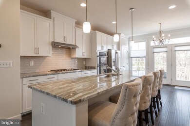 3733 Powell Ln, Falls Church, VA 22041 - photo 5