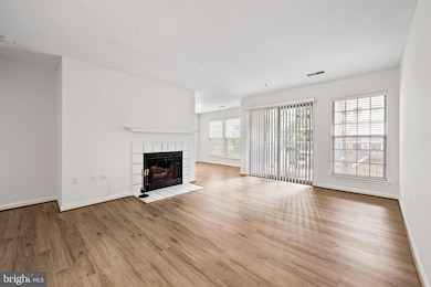 4402 Silverbrook Ln unit D103, Owings Mills, MD 21117 - photo 6