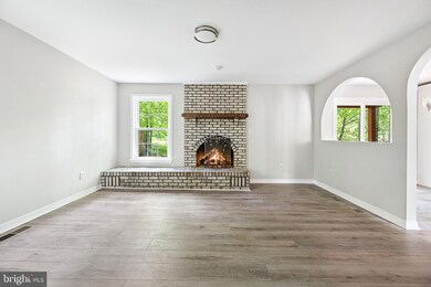 16049 Fairway Dr, Dumfries, VA 22025 - photo 5