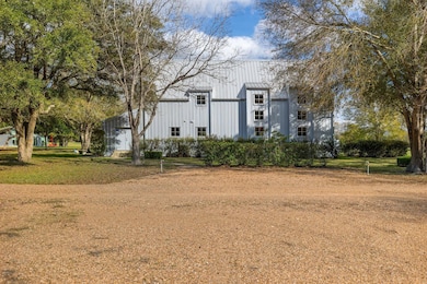 0 Round Top Rd unit 24279816, Round Top, TX 78954 - photo 2