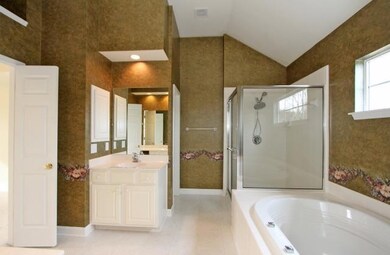 1273 Hermit Crab Master ensuite bath