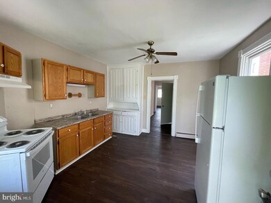 535 Frederick St, Hagerstown, MD 21740 - photo 3