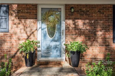 1152 Faulkner Rd unit 1, Clover, SC 29710 - photo 2