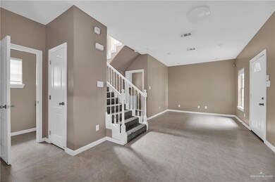 2102 Kimberly Ln, Edinburg, TX 78541 - photo 5