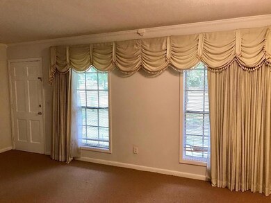 2033 Harold St, Laurel, MS 39440 - photo 5