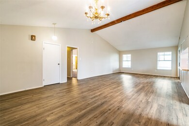 267 E Castle Harbour Dr, Friendswood, TX 77546 - photo 4