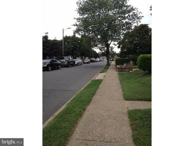 730 Crescent Dr, Glenolden, PA 19036 - photo 2