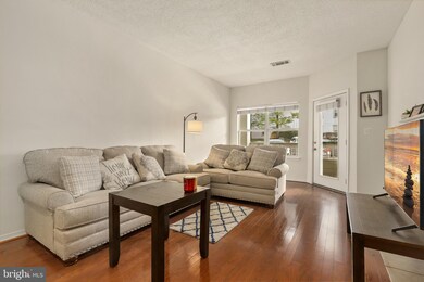 13089 Autumn Woods Way unit 103, Fairfax, VA 22033 - photo 3