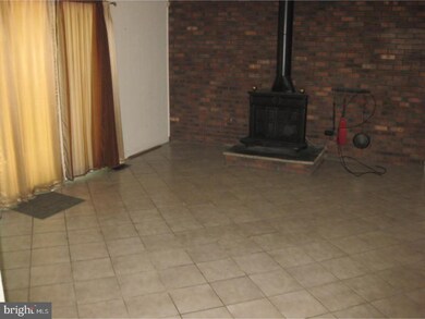 419 Camelot Dr, Brookhaven, PA 19015 - photo 7