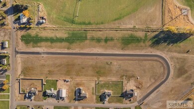 L10 B2 W 330 N, Blackfoot, ID 83221 - photo 4