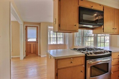 7 Agassiz Rd, Woods Hole, MA 02543 - photo 6