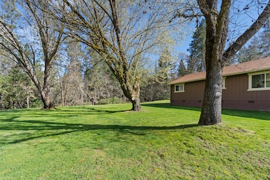 3529 Midway Avenue, Grants Pass- 03