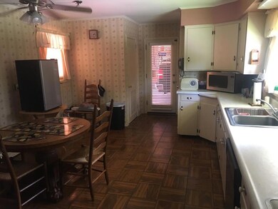 1617 W Fourth Ave, Picayune, MS 39466 - photo 6