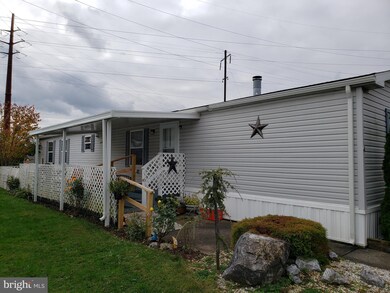 43 Penn Court Dr, Mount Joy, PA 17552 - photo 2