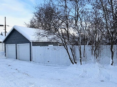 1526 W 5th Ave, Sault Sainte Marie, MI 49783 - photo 6