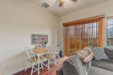1710SESoftwoodWay-009