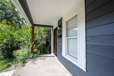 426 N Bradley Ave, Indianapolis, IN 46201 - photo 2